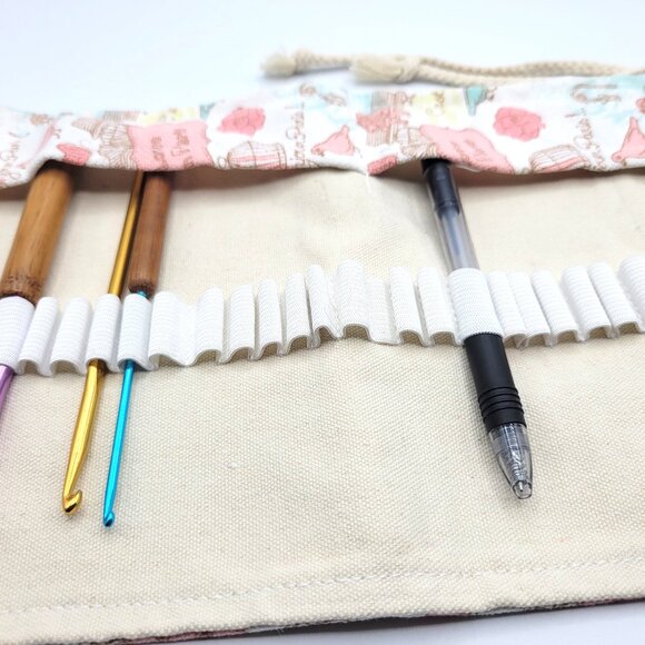 Handmade Fabric Crochet Knit Paint Brush Easy to Carry Holder Pink Design - Picture 4 of 7